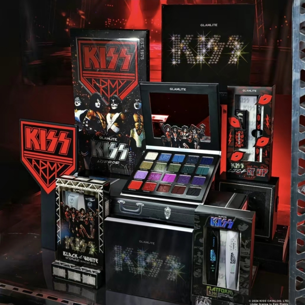 Glamlite x KISS Makeup Set